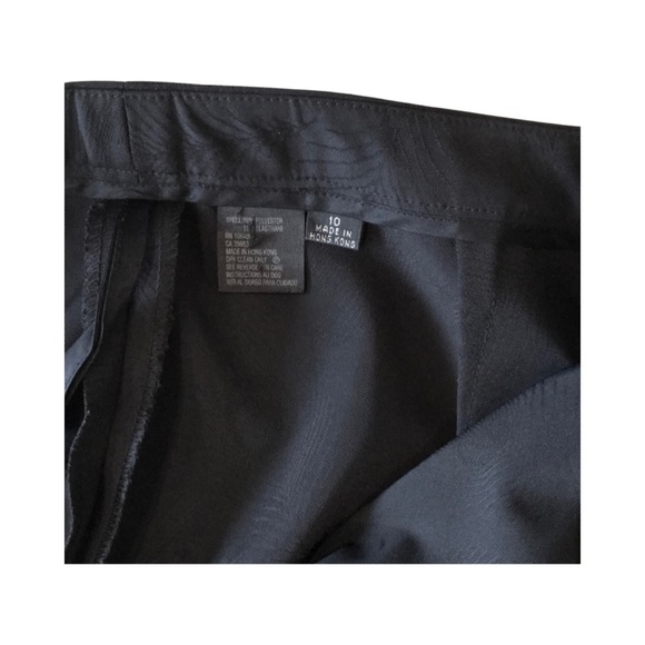 TAHARI 2 Piece Pant Suit With Elegant Peacock Feather Design - Picture 10 of 12